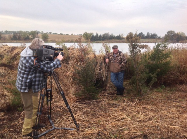 Ralph Wall working his magic in the field with Jeff Rawlinson.