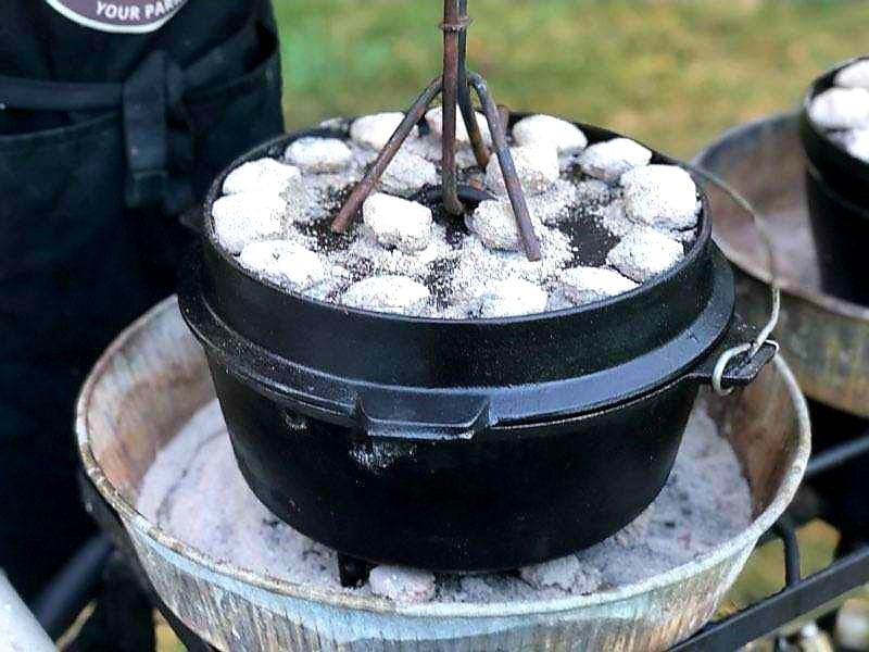 Dutch Oven Cooking is how to base camp! : r/camping