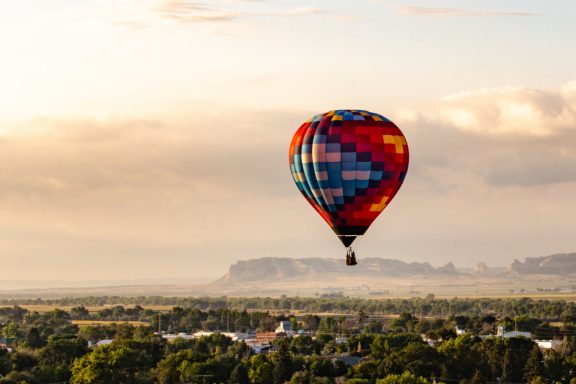 Hot air balloon near Scottsbluff