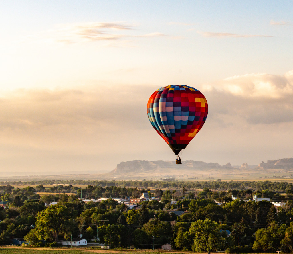 Hot air balloon near Scottsbluff