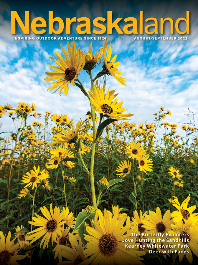 August-September 2022 Nebraskaland cover with sunflowers