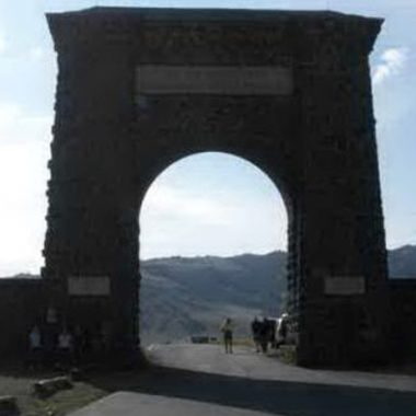 Roosevelt Arch at north entrance to Yellowstone National Park. Photo by Daryl Bauer, Nebraska Game & Parks Commission.