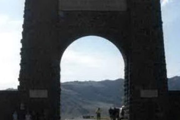 Roosevelt Arch at north entrance to Yellowstone National Park. Photo by Daryl Bauer, Nebraska Game & Parks Commission.