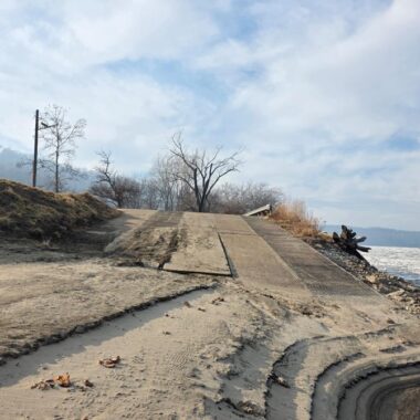 Indian Cave Boat Ramp with an icy river. Photo by Nebraska Game & Parks Commission.