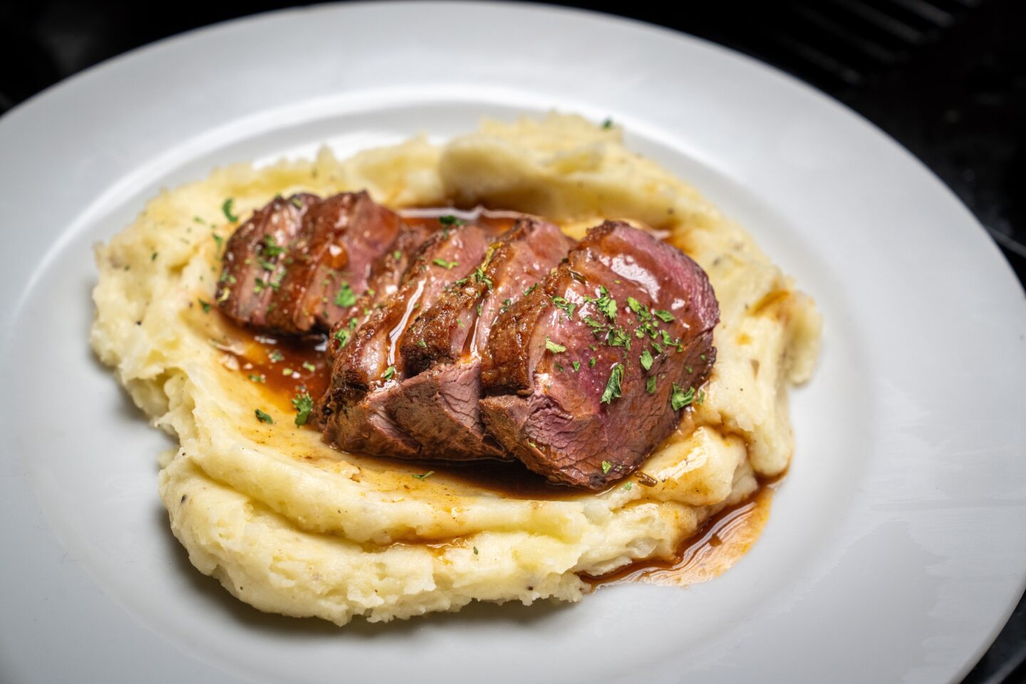 Cold-Pan Goose with Red Wine Sauce